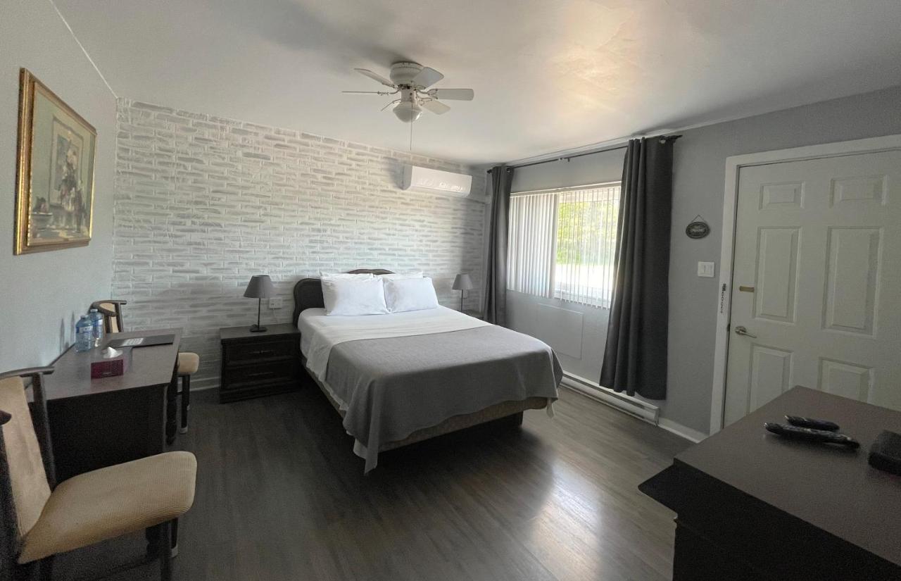 Auberge Restwell Motel Berry Mills Eksteriør bilde